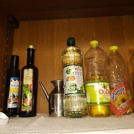La Symo Apartament Straja Lupeni Lupeni  Exteriör bild