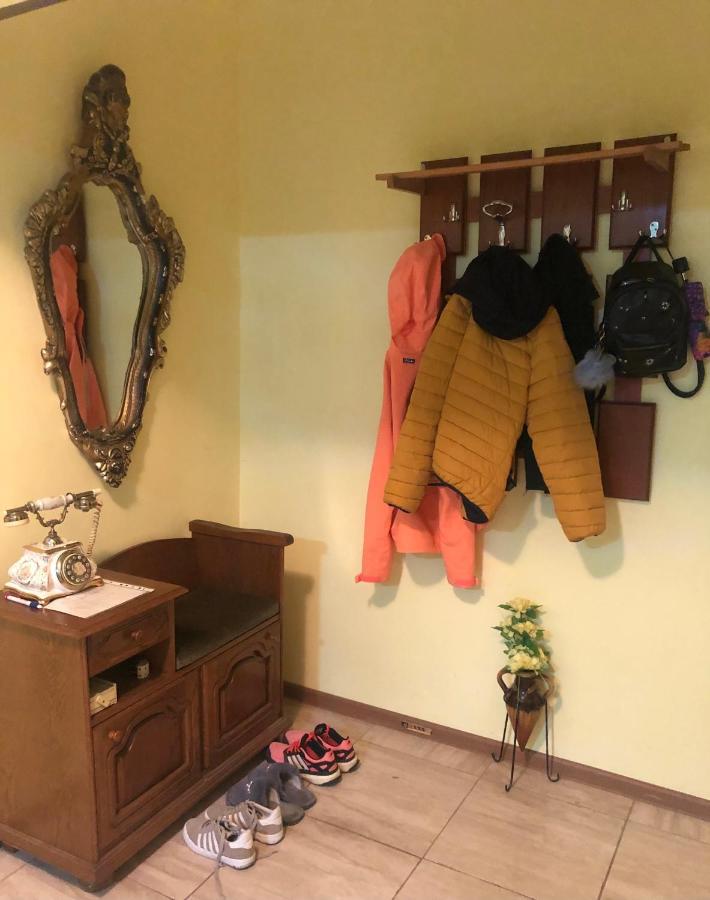 La Symo Apartament Straja Lupeni Lupeni  Exteriör bild