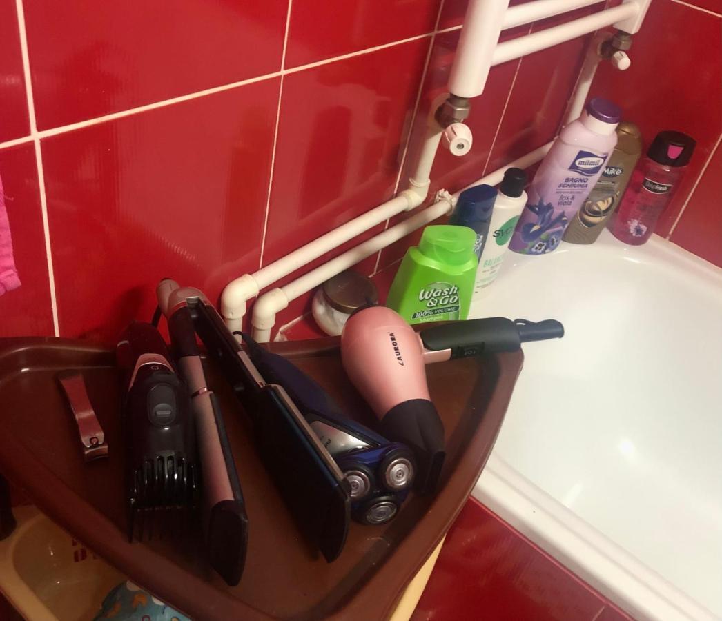 La Symo Apartament Straja Lupeni Lupeni  Exteriör bild